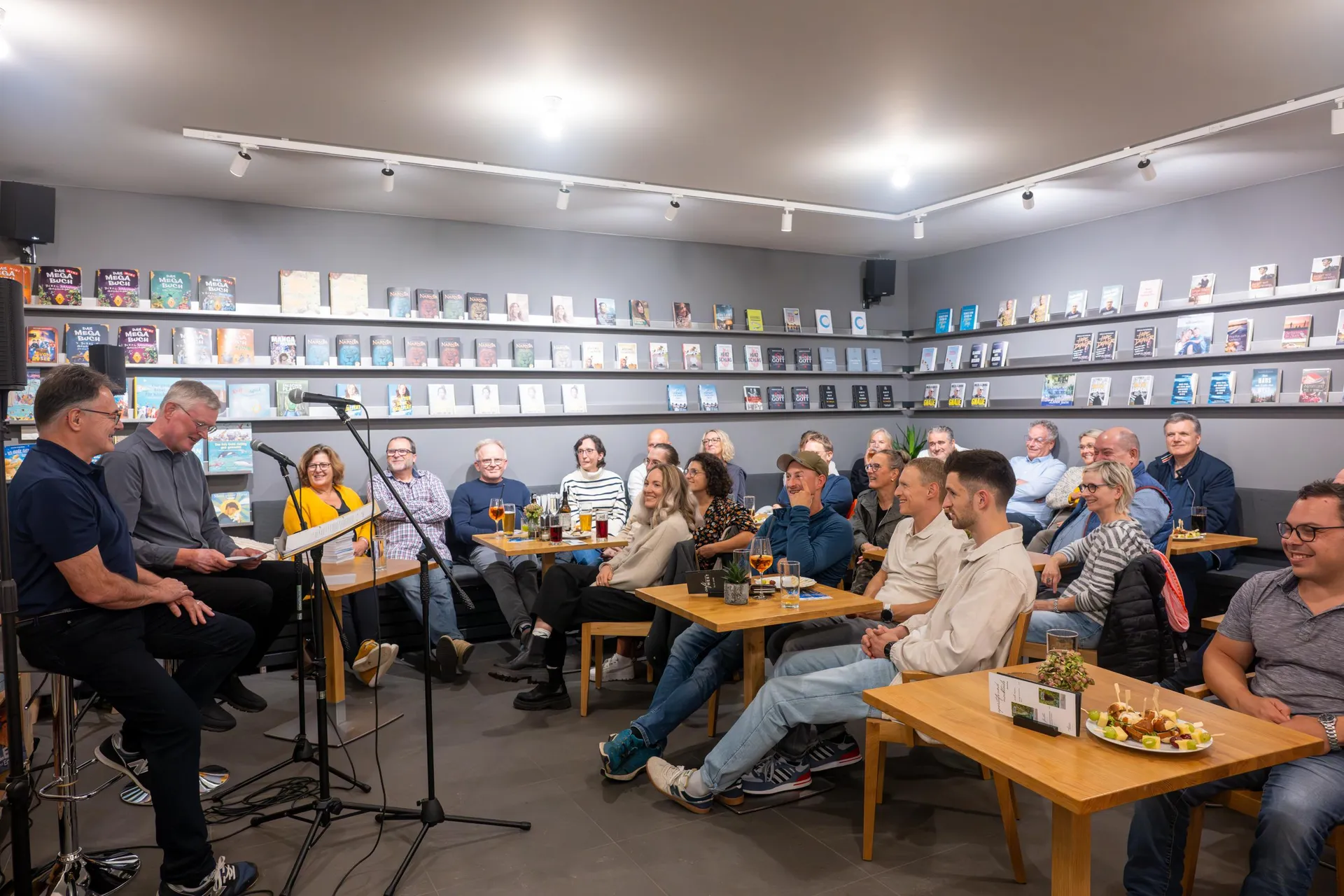 Helmut Seidel & Andreas Bauer  mit Ihrem Buch "Erfolg macht glücklich?" im Café WEST