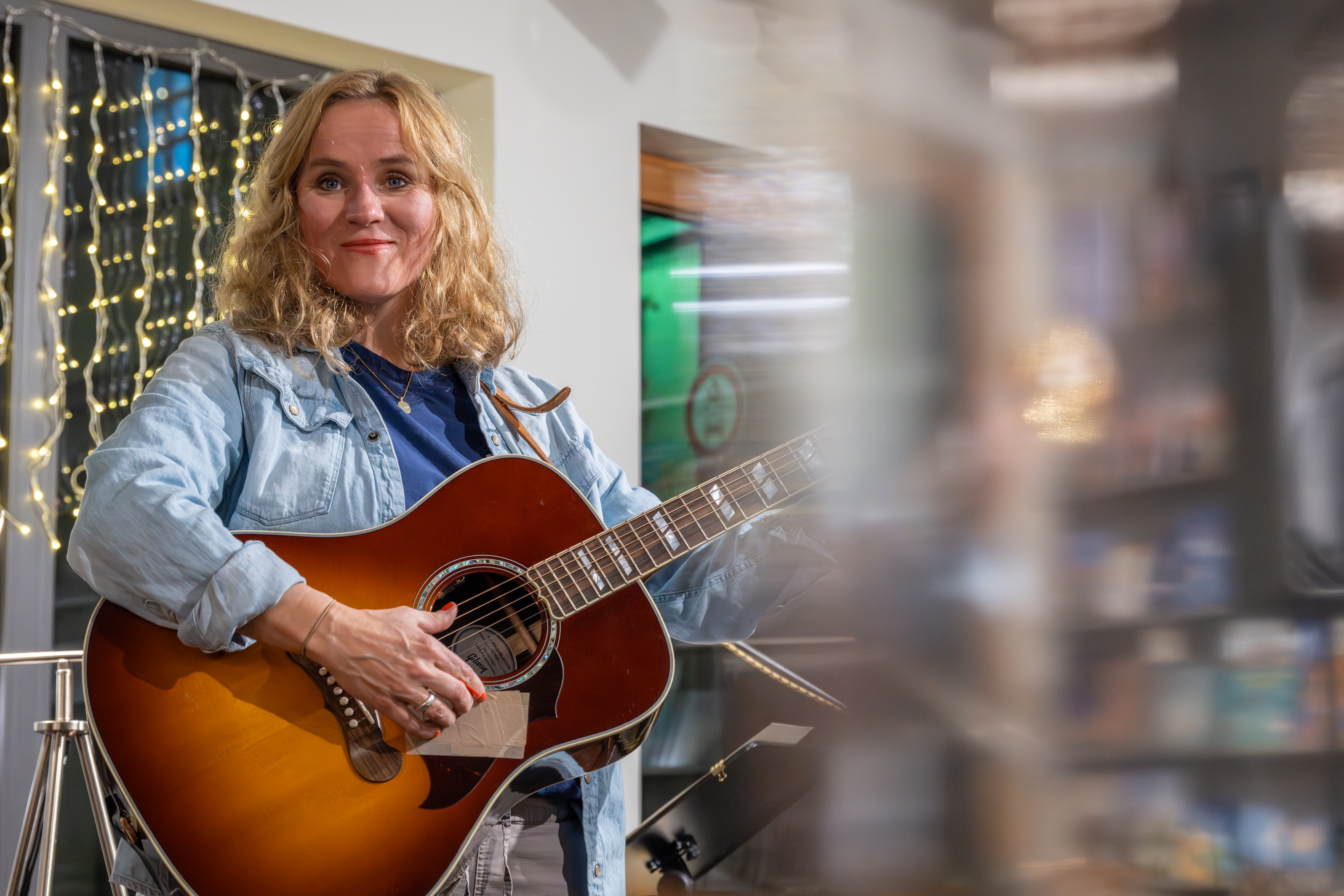  Sarah Brendel in Cafe West