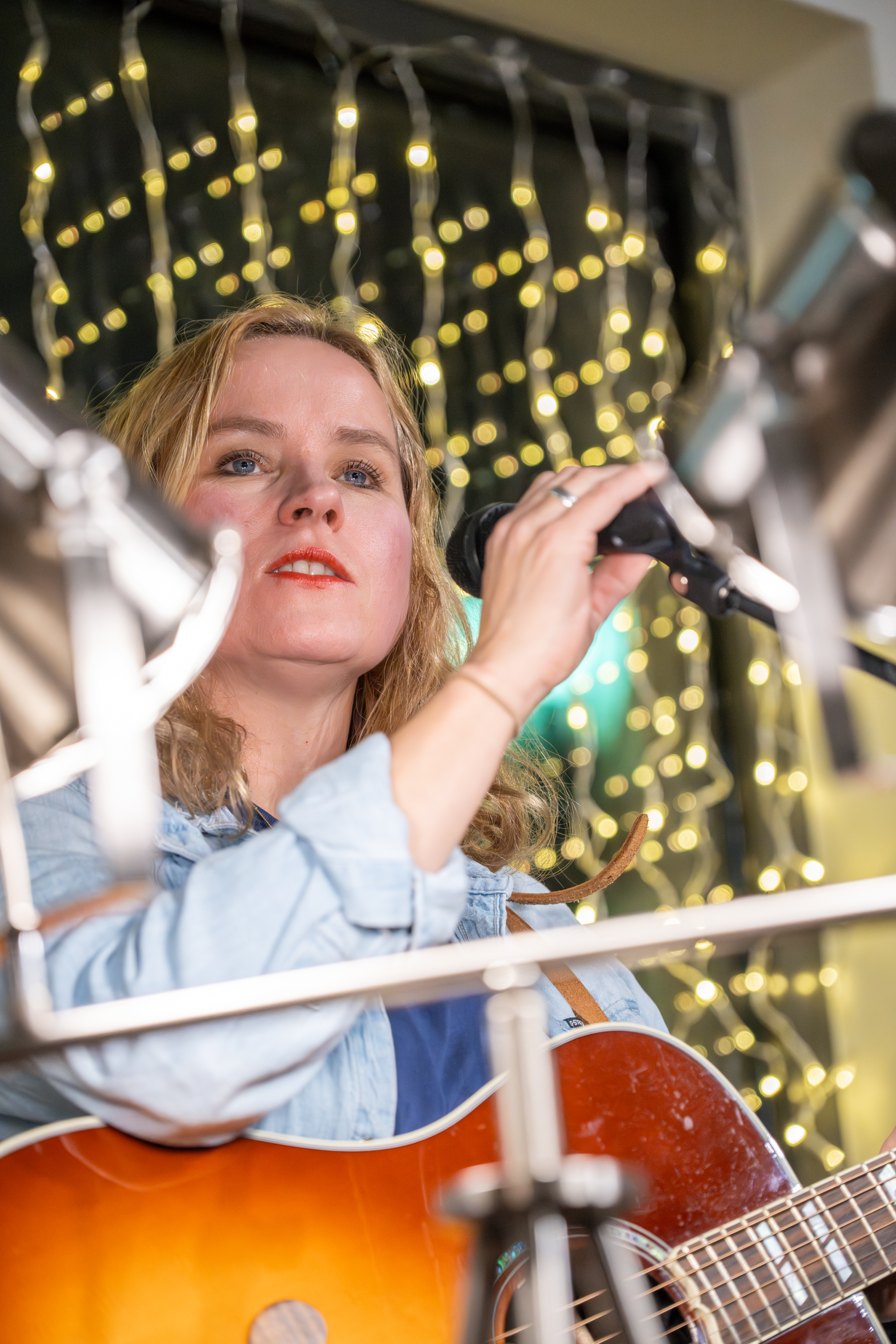  Sarah Brendel in Cafe West